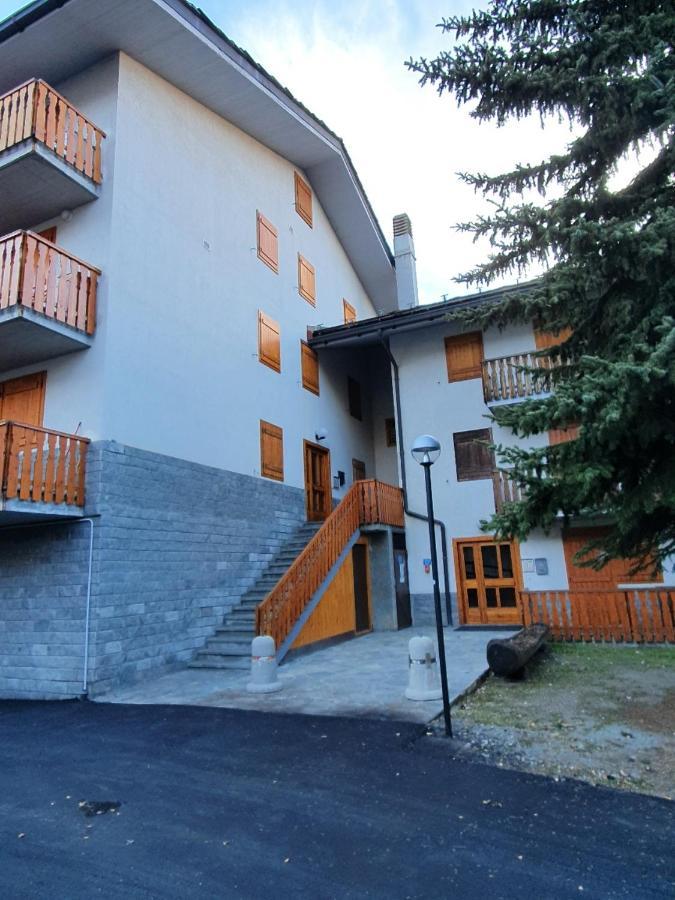 La Casa Di Matilde - Trilocale Vicinissimo Alle Piste Da Sci La Thuile Bagian luar foto