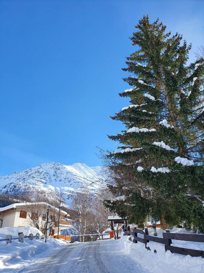La Casa Di Matilde - Trilocale Vicinissimo Alle Piste Da Sci La Thuile Bagian luar foto